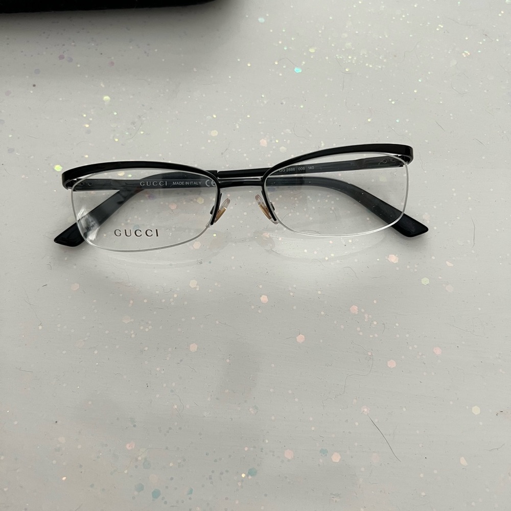 Gucci glasses (no prescription)